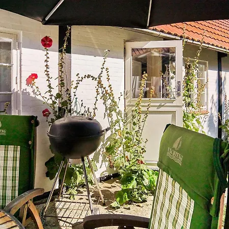 5 Person Holiday In Aakirkeby *